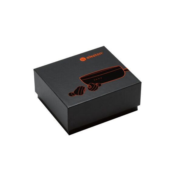 KIT TRAVEL. Travel kit designed to carry everything you need for your trips in a spacious way