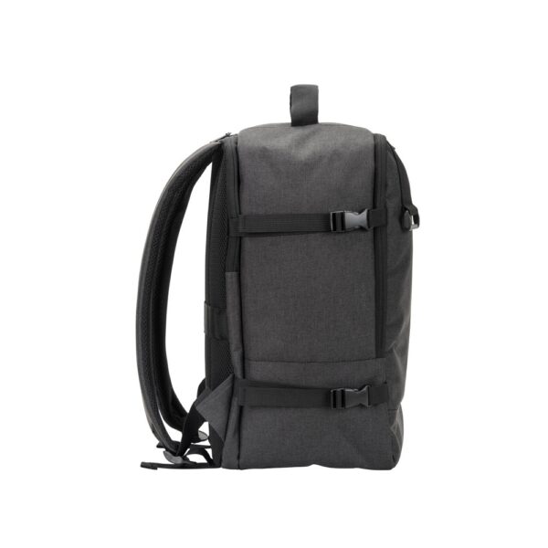 CIES. Backpack developed to fulfil the dimensions required by airlines in high-density 600D recycled polyester