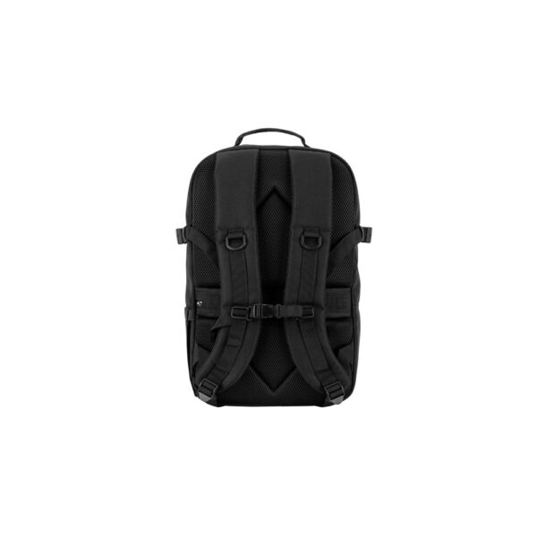 EDINBURGH BPACK. 17'3" Military-style backpack in 600D, high-density recycled polyester and lining in 210D recycled polyester