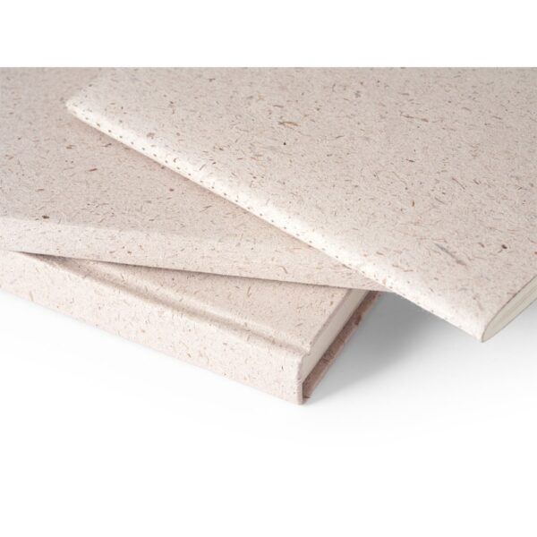 ORGANIC SEMI-RIGID. A5 notepad with semi-rigid cover made from organic elephant matter (80%)