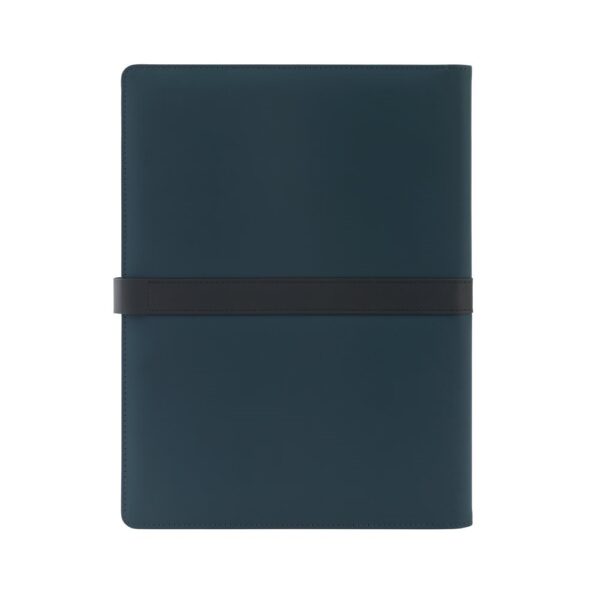 SANDERSON FOLDER. A4 folder in PU (50% recycled) with magnetic closure and notepad with lined pages
