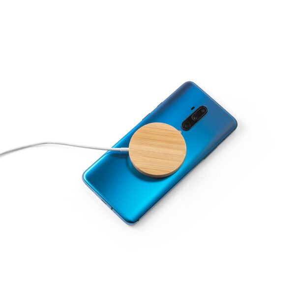 97128_160-d DAIMLER. 15W superfast wireless magnetic charger in bamboo