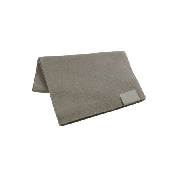 SERENITY. Scarf in recycled polyester (100% rPET) with a stitched detail for personalisation