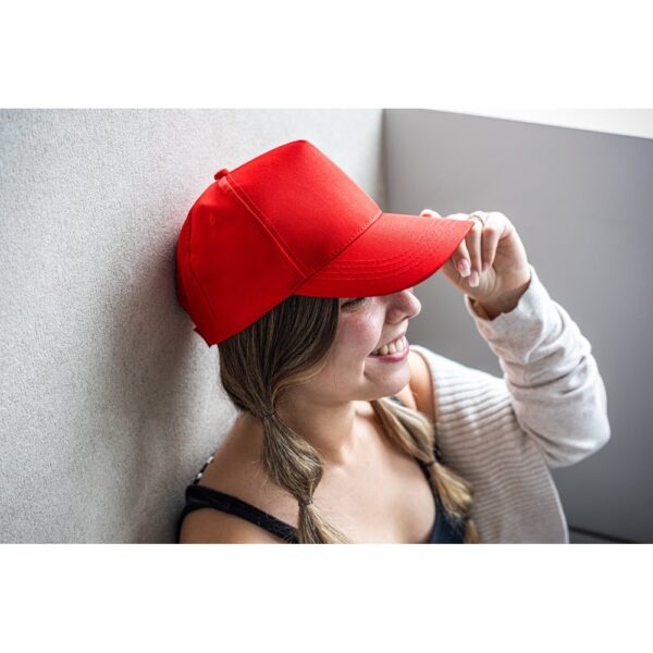 BENEDICT. Recycled polyester cap (100% rPET)