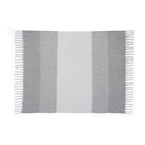 99166_113-b COMFY. Blanket in recycled polyester (100% rPET) (300 g/m²), with a mohair feel