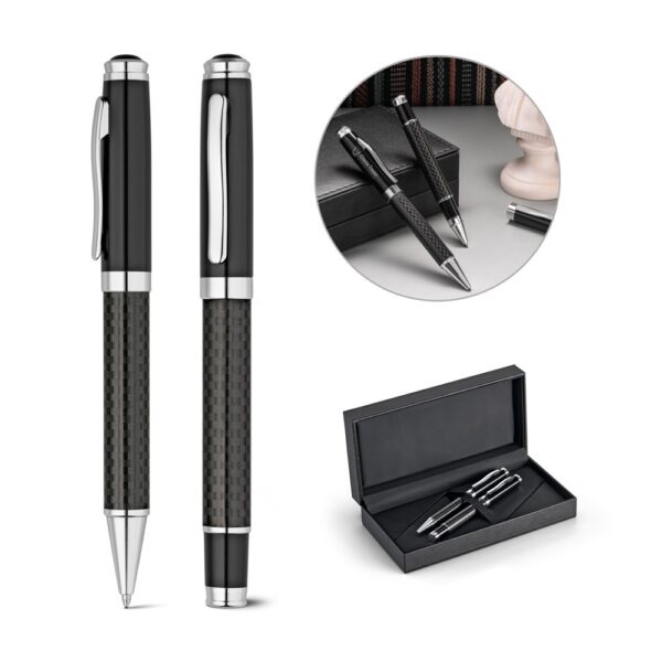 91835_set CHESS. Roller pen and ball pen set in metal and carbon fibre with twist mechanism