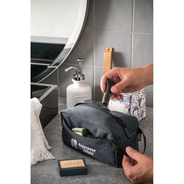 REPURPOSE BAG. 600D recycled polyester cosmetic bag