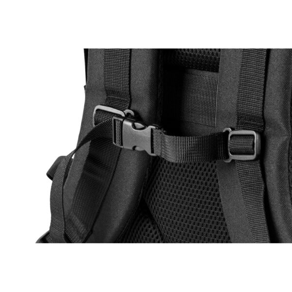 EDINBURGH BPACK. 17'3" Military-style backpack in 600D, high-density recycled polyester and lining in 210D recycled polyester