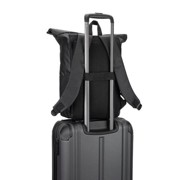 OSASCO BPACK. Roll top backpack with a zip system design that allows the top to be rolled up to fit the volume of the backpack, made from 600D recycled polyester