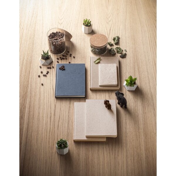COFFEEPAD RIGID. A5 notepad with hard cover made from coffee husk waste (65%)