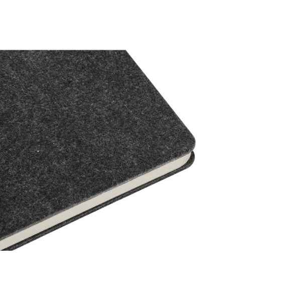 MISHIMA. A5 notebook with semi-hard cover in recycled felt (100% rPET) with rings and lined pages