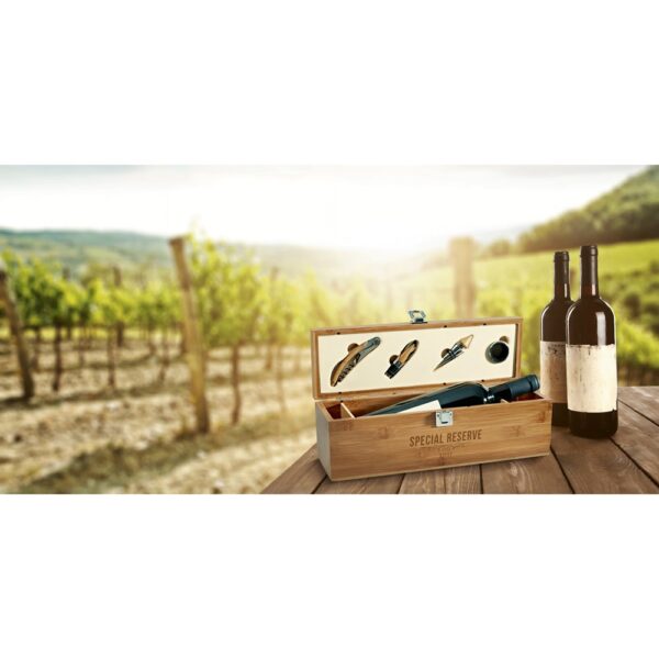 SYRAH. Bamboo, ABS and stainless steel wine set