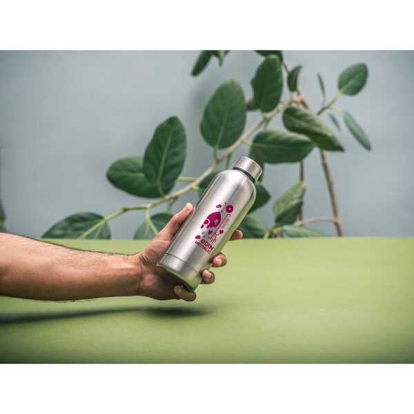 ODIN METTALIC. Bottle in 90% recycled stainless steel 550 mL