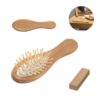 DERN. Wooden hairbrush with round bamboo bristles
