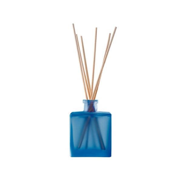 YEUN. Diffuser sticks in glass bottle