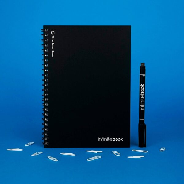 33200_103_amb INFINITEBOOK PLAIN A5. A5 Infinitebook with flexible cover and 15 plain whiteboard pages