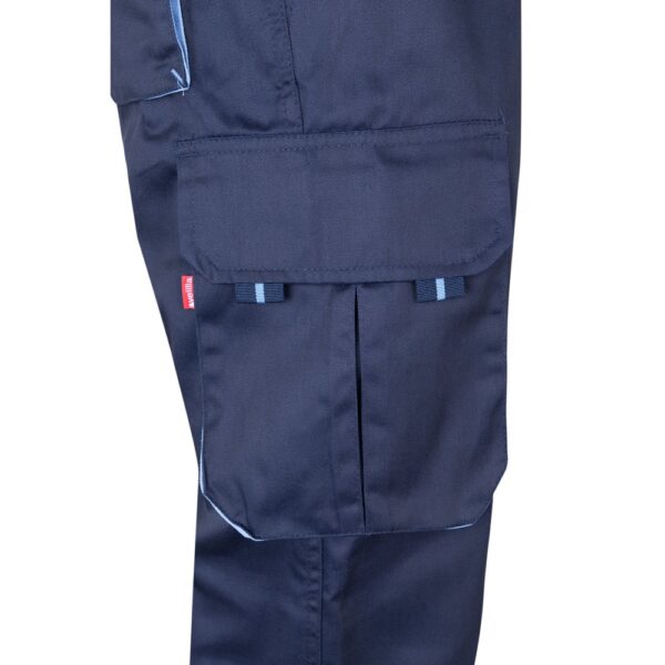 36031_244-e VL FIDES. Two-tone, multi-pocket stretch trousers (240g/m²), in cotton (46%), EME (38%) and polyester (16%)