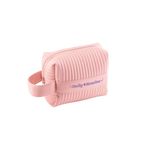92199_112-logo GILI. PU handbag (21% recycled PU and 30% recycled polyester)