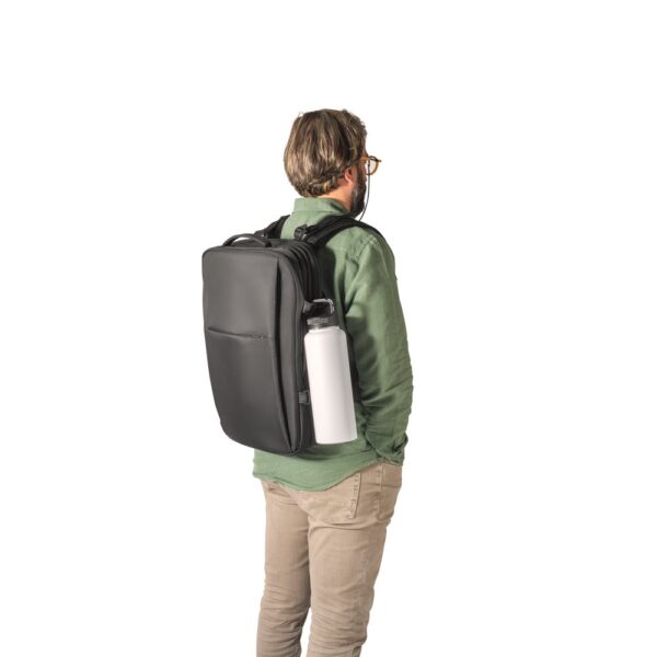 92318_103-e DALLAS. High-density recycled 600D polyester travel backpack for 17'3" laptop