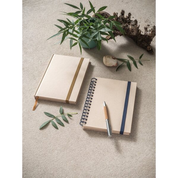93287_amb PROUST. A5 notebook with rings, hard cover, made of sugar cane paper (80% sugar cane) with plain pages