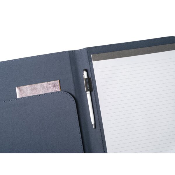 93580_104-e EMERGE FOLDER II. A4 folder in recycled polyester (100% rPET) 300D with elastic closure