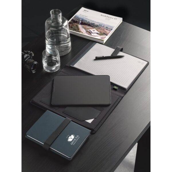 93654_amb SANDERSON. A5 notepad in PU (50% recycled) with two blocks: lined pages and plain pages