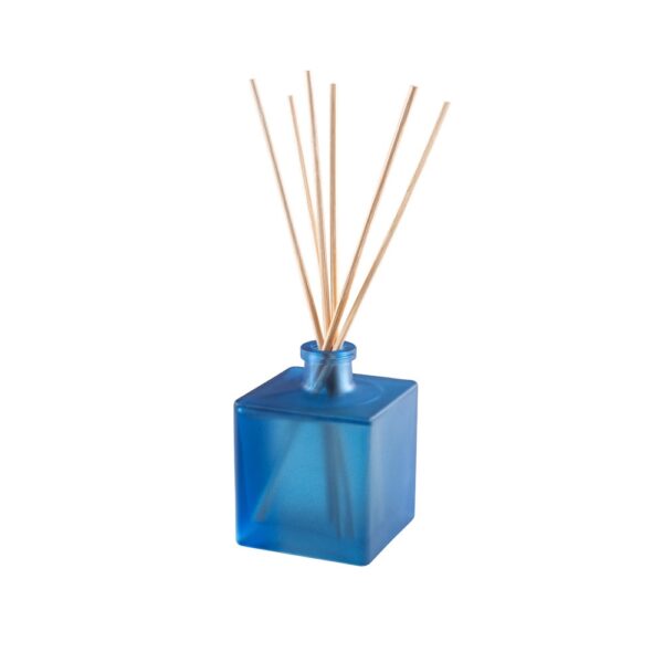 95067_104 YEUN. Diffuser sticks in glass bottle