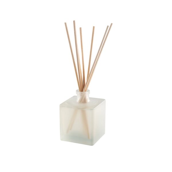 95067_106 YEUN. Diffuser sticks in glass bottle