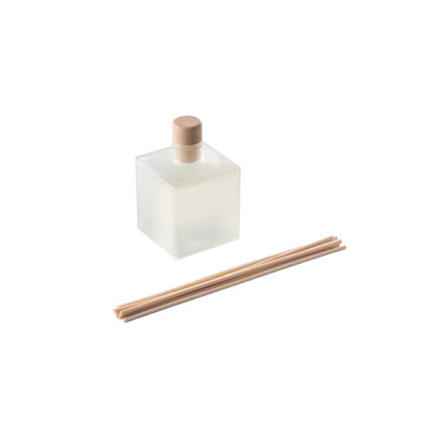 95067_106-c YEUN. Diffuser sticks in glass bottle