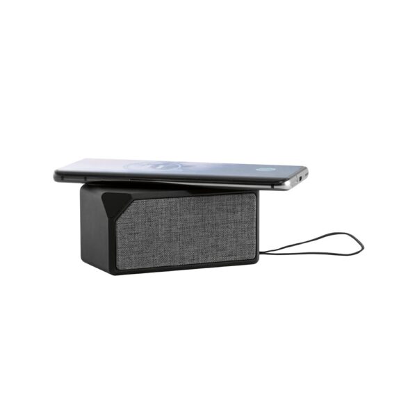 GRUBBS. ABS portable speaker with wireless charging