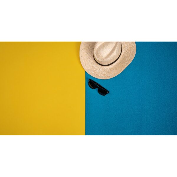 98377_amb CALIFORNIA. Microfibre beach towel (250 g/m²)