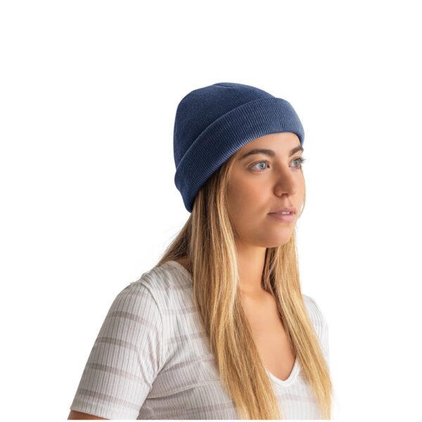 99038_134-c CARL. Recycled polyester (100% rPET) double-layered soft knit unisex beanie
