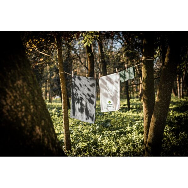 BARDEM S. Hand towel (350 g/m²) in cotton (82%) and recycled cotton (18%)