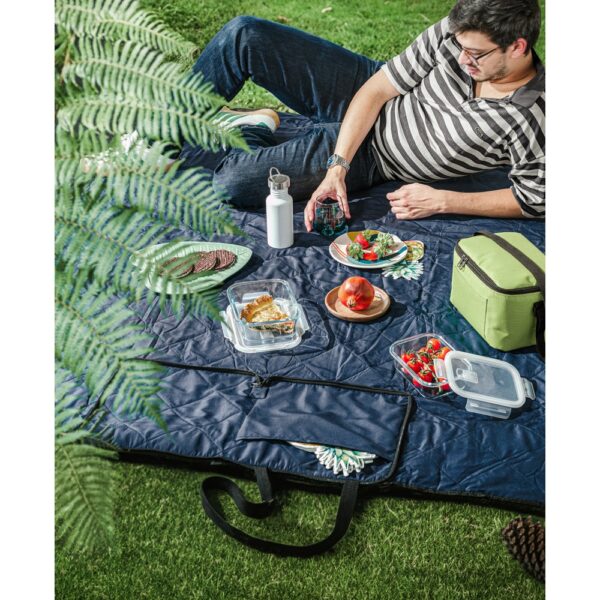 99162_amb GRADY. Foldable picnic blanket in rPET and PEVA