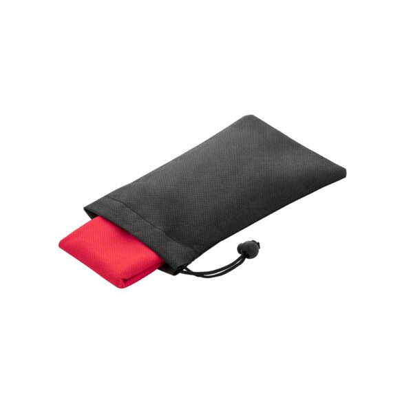 BERNAL. Recycled polyester (100% rPET) fitness cooling towel with non-woven pouch